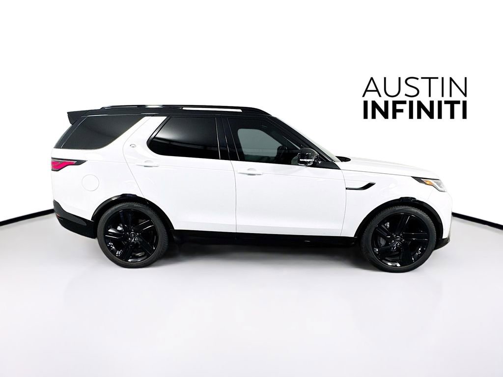 Used 2024 Land Rover Discovery Dynamic SE image 8