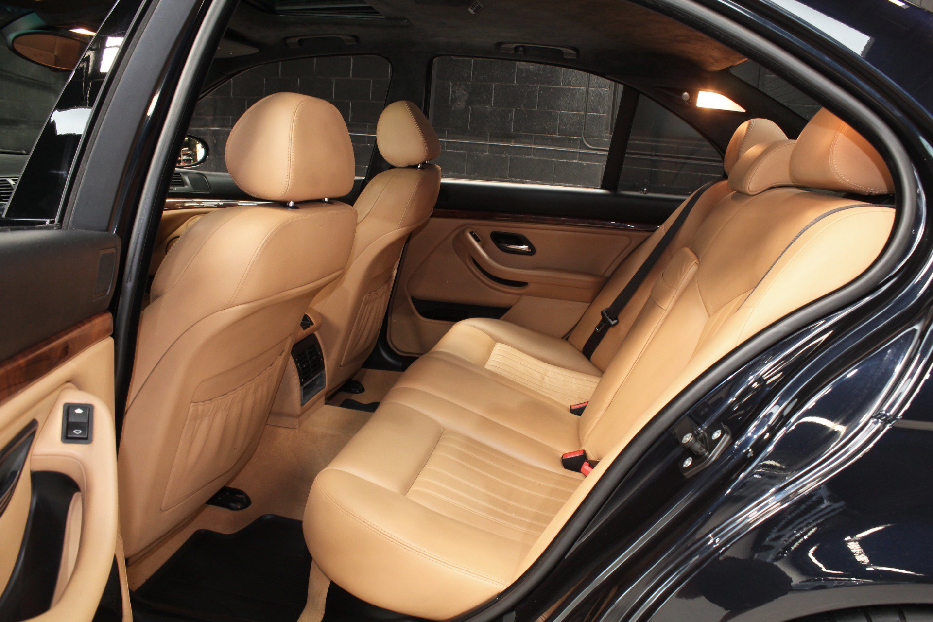 Used 2002 BMW M5 RWD image 45