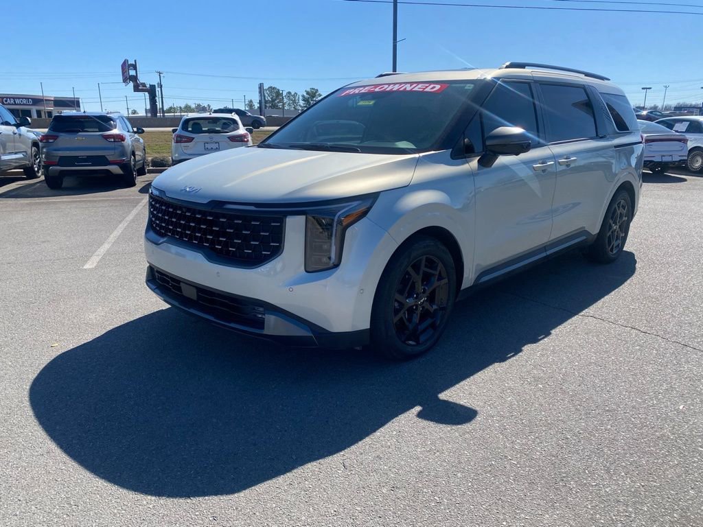 Used 2025 Kia Carnival SX Prestige image 2