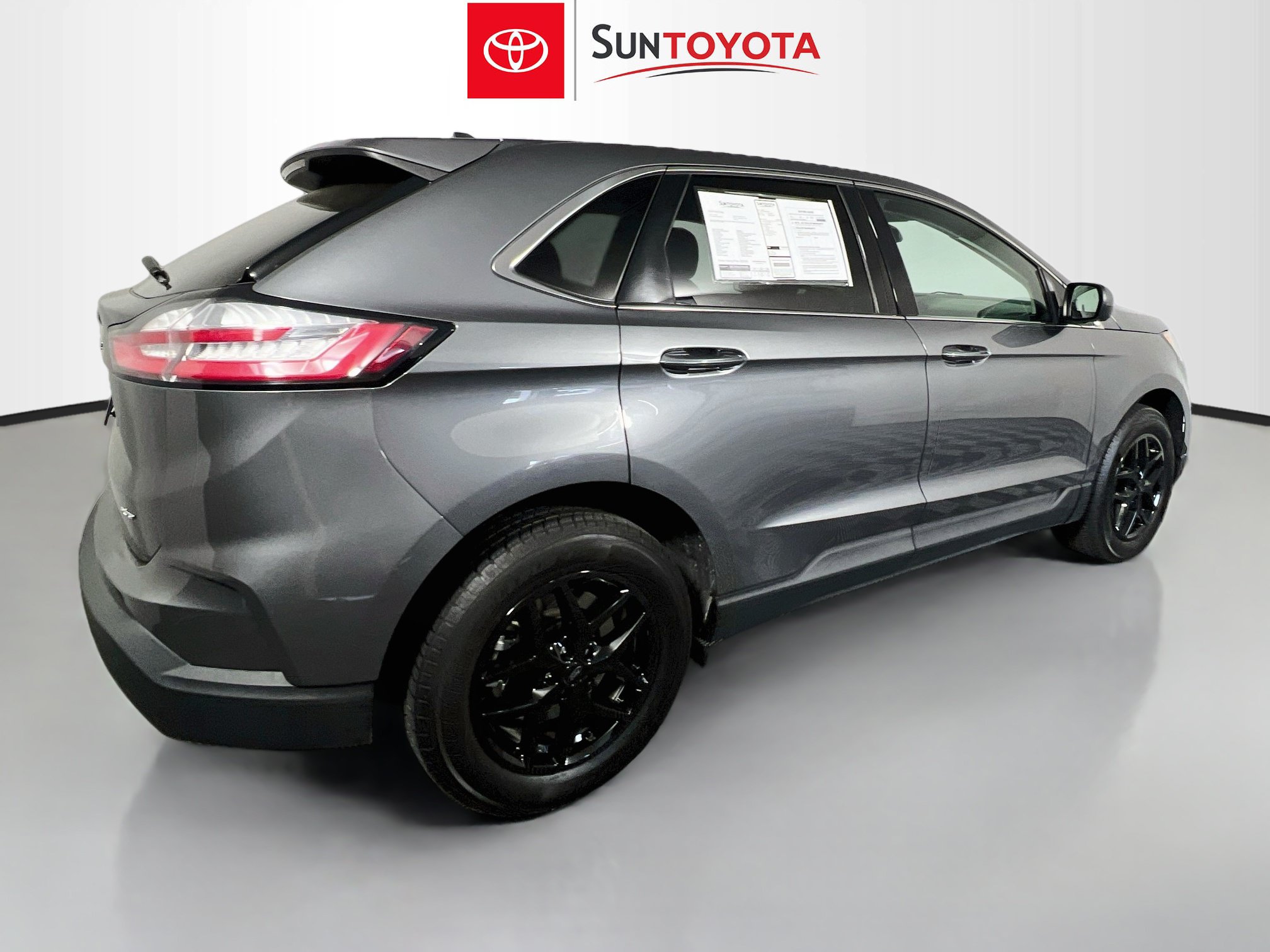 Used 2024 Ford Edge SEL AWD/4WD image 4