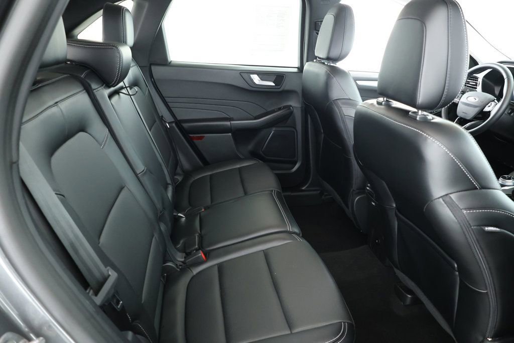 Used 2024 Ford Escape Platinum image 21