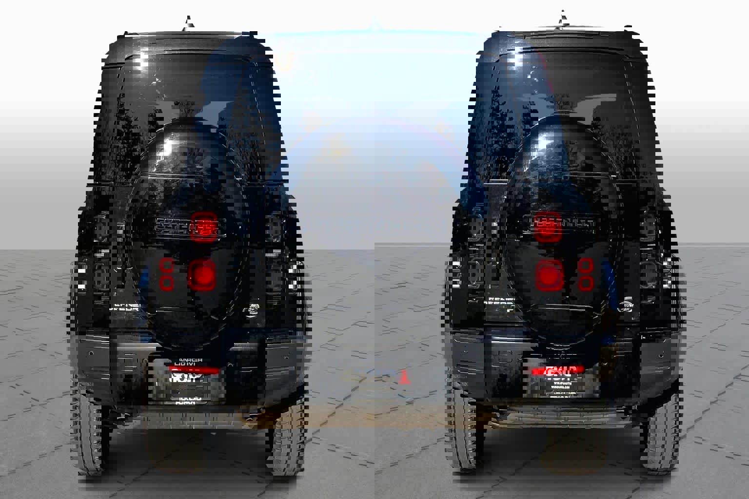 Used 2020 Land Rover Defender 110 S image 5