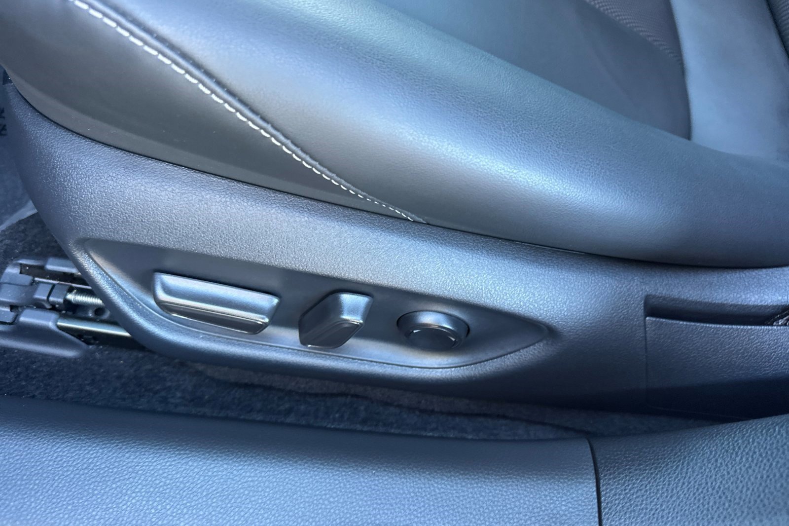 Used 2024 Toyota Mirai XLE w/ Advanced Technology Package image 13