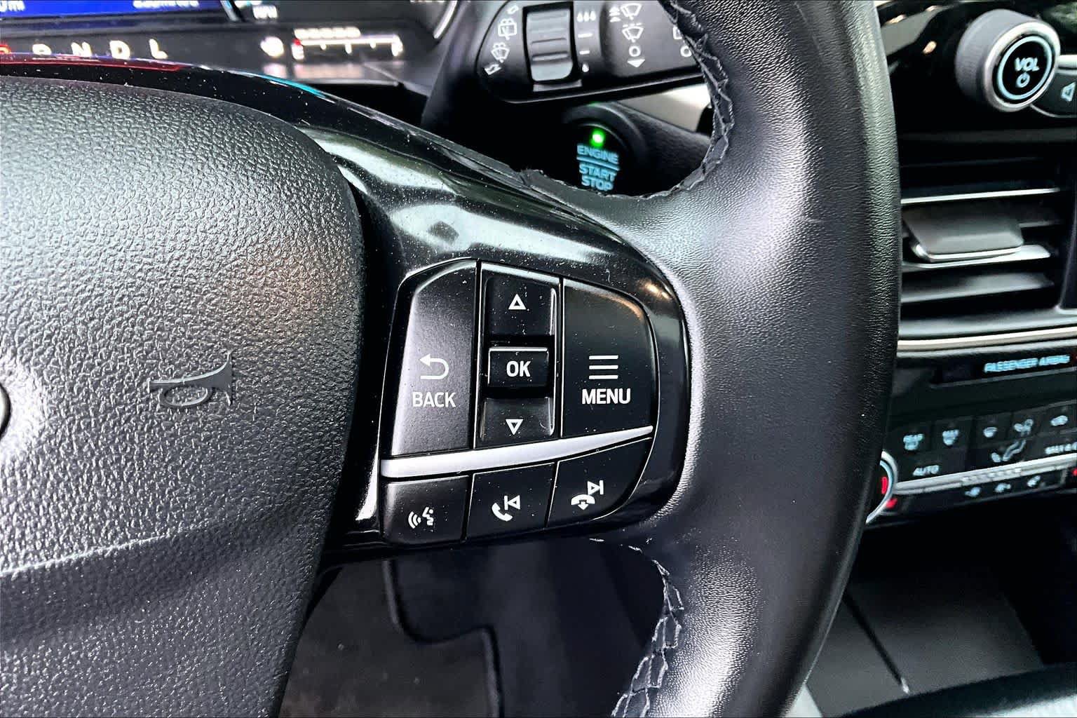 Used 2021 Ford Escape SE w/ SE Sport Appearance Package AWD/4WD image 24