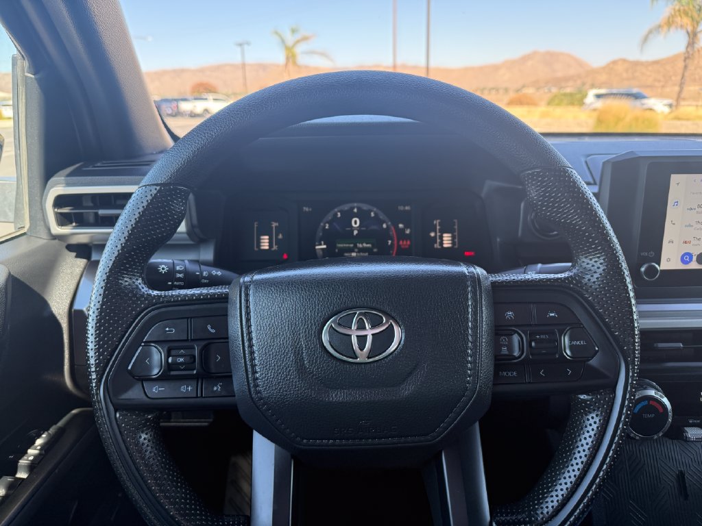 Used 2025 Toyota Tacoma SR5 AWD/4WD image 19