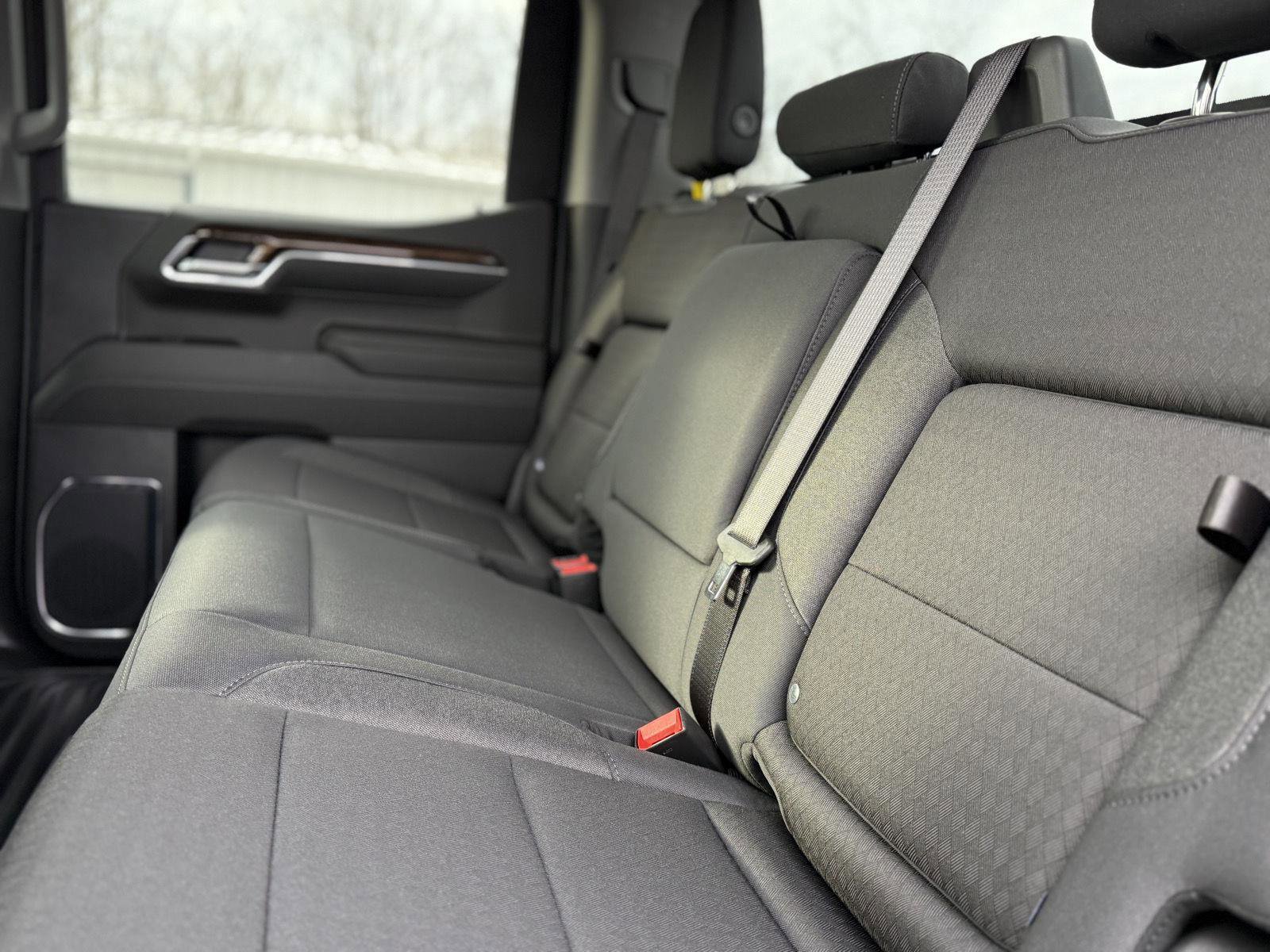 New 2026 GMC Sierra 1500 Elevation image 13