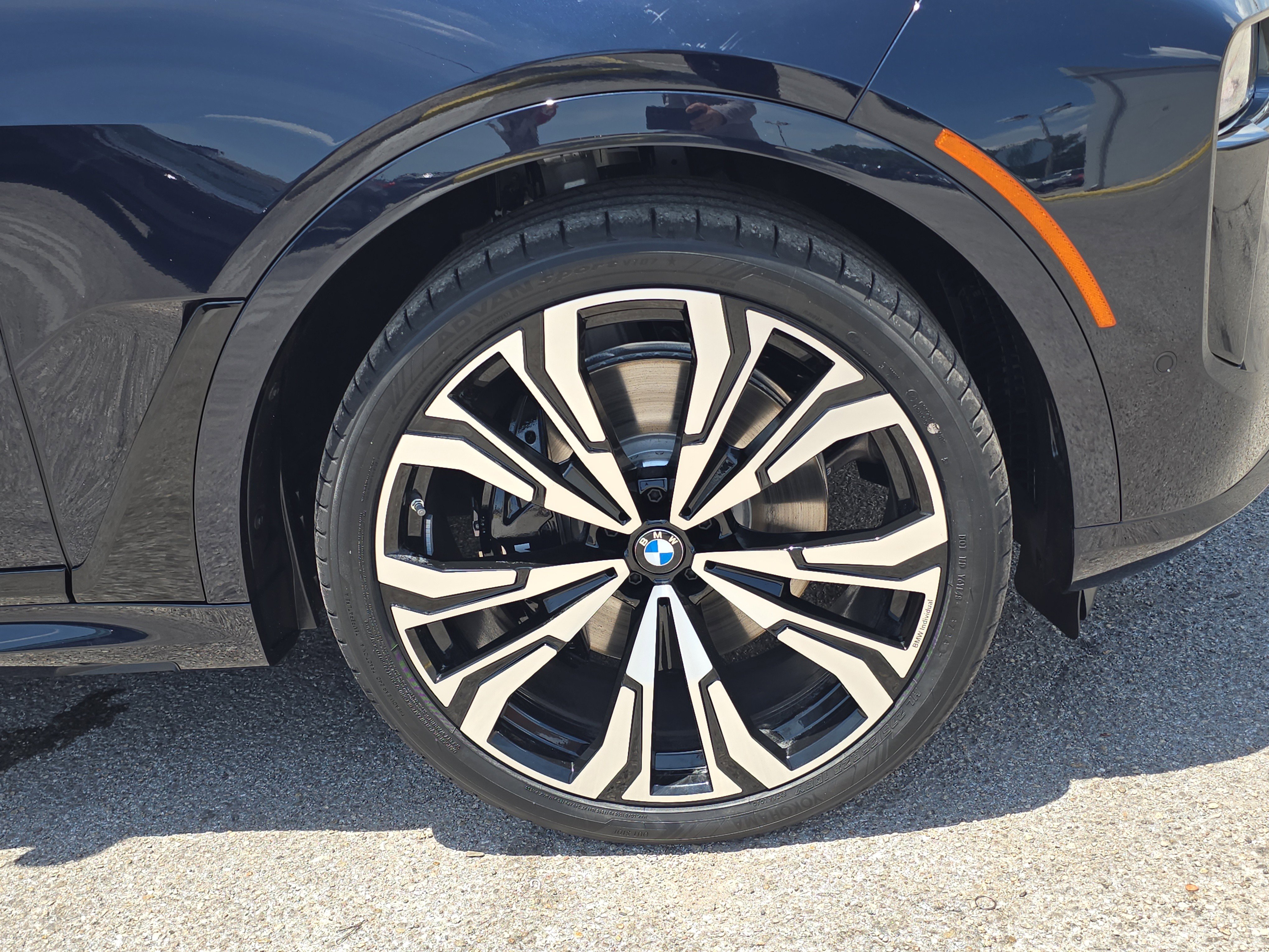 New 2026 BMW X7 M60i image 37