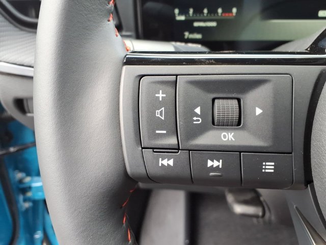 New 2026 Nissan Kicks SR FWD image 13