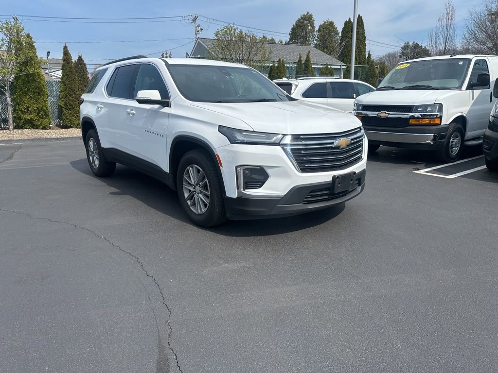 Used 2023 Chevrolet Traverse LT