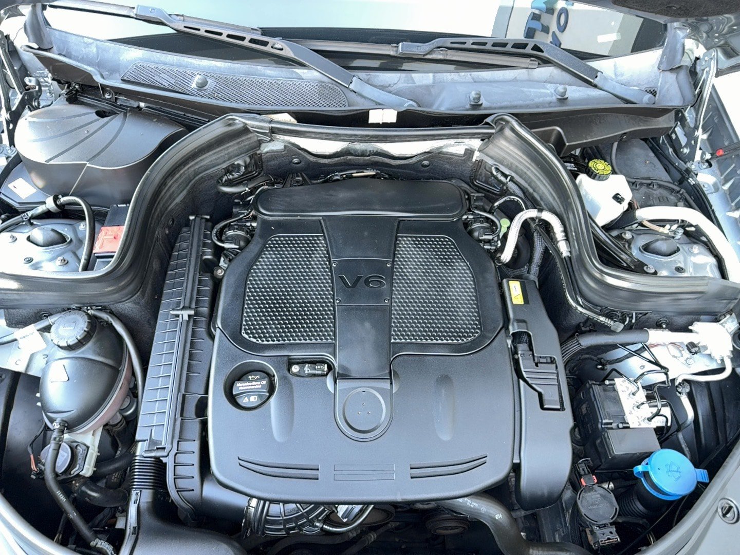 Used 2015 Mercedes-Benz GLK 350 4MATIC image 32