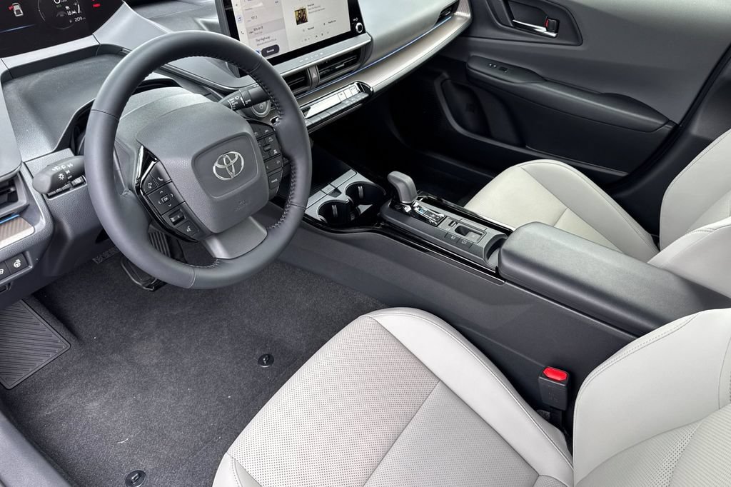 New 2027 Toyota Prius XLE FWD image 7