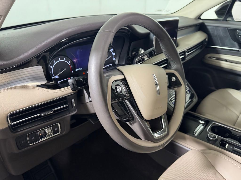 Certified 2022 Lincoln Corsair AWD w/ Premium Package image 30