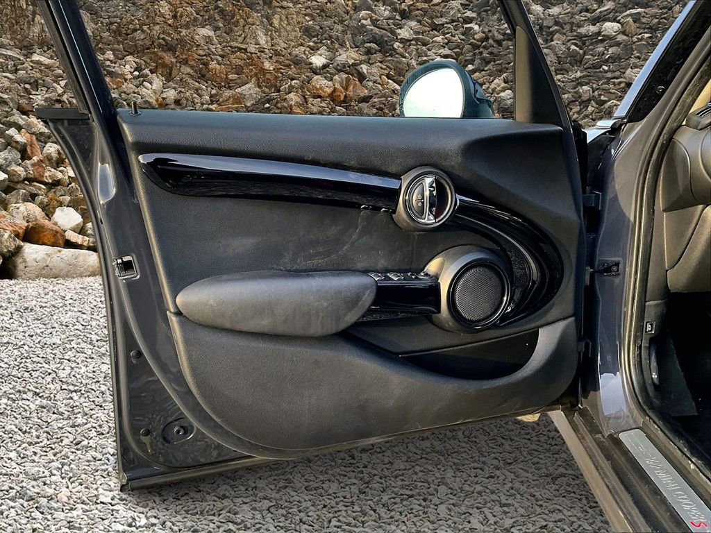 Used 2016 MINI Cooper S image 20