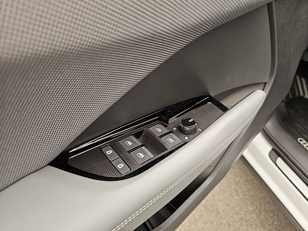 Certified 2026 Audi Q3 quattro 2.0T AWD/4WD image 18