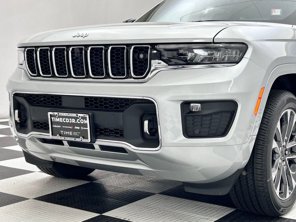 New 2025 Jeep Grand Cherokee Overland w/ Adv Protech Group III image 5