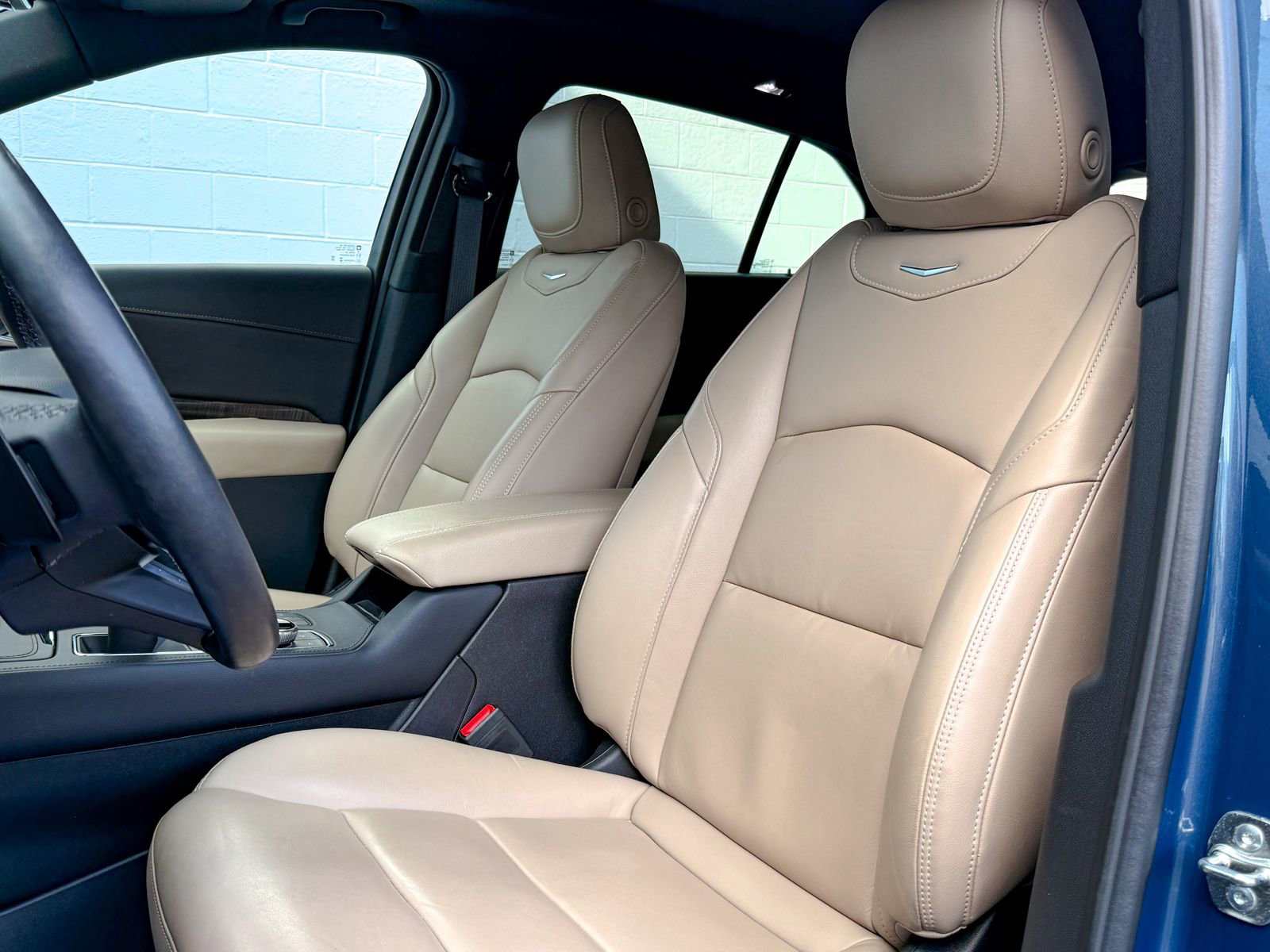 Certified 2024 Cadillac XT4 Premium Luxury w/ Technology Package image 15