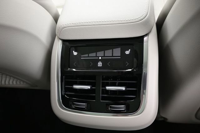 New 2026 Volvo XC60 B5 Ultra w/ Protection Package Premier AWD/4WD image 36