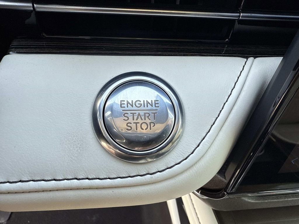 New 2025 Lincoln Nautilus Black Label w/ Jet Appearance Package image 29