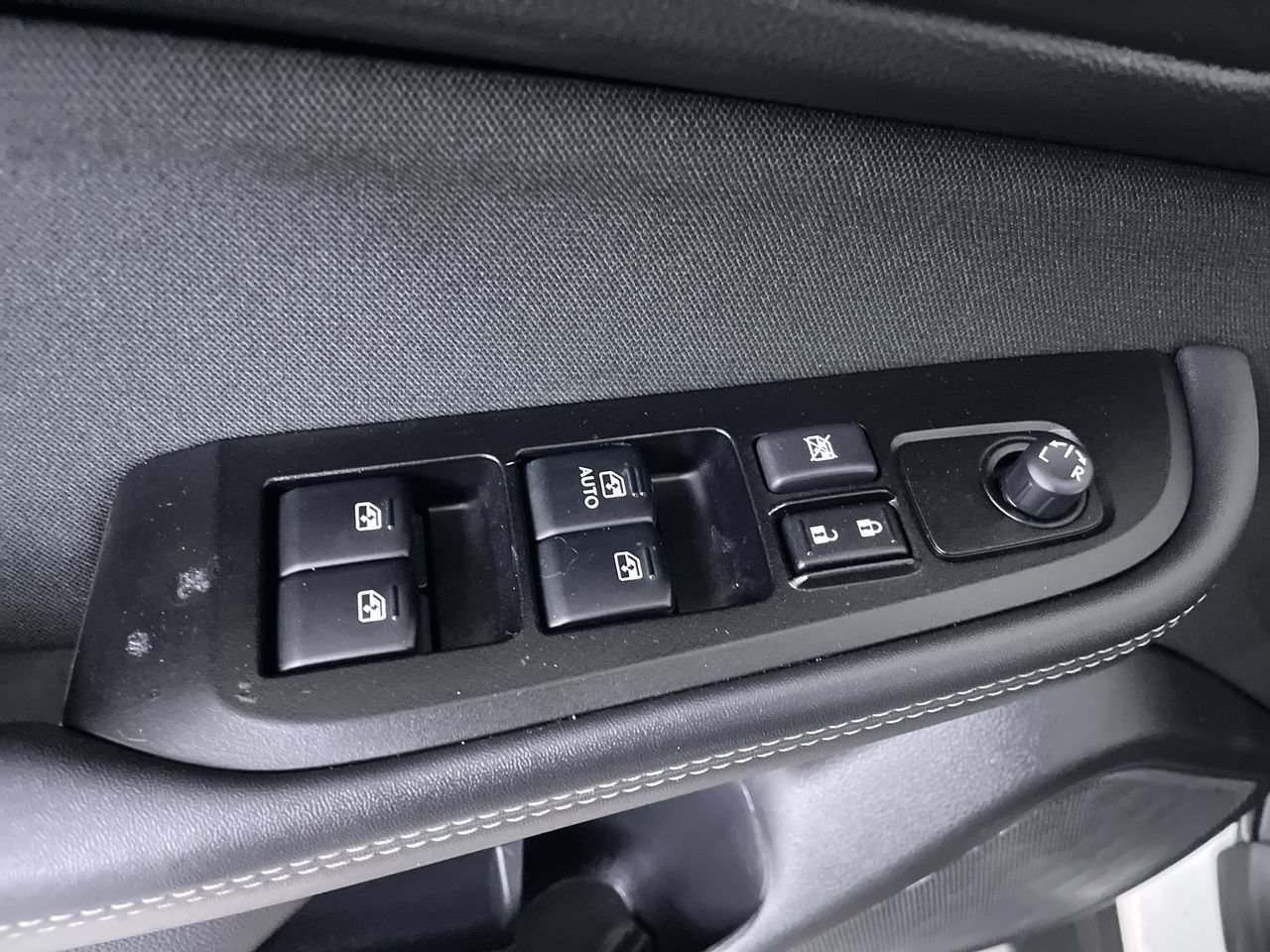 Used 2019 Subaru Outback 2.5i AWD/4WD image 11