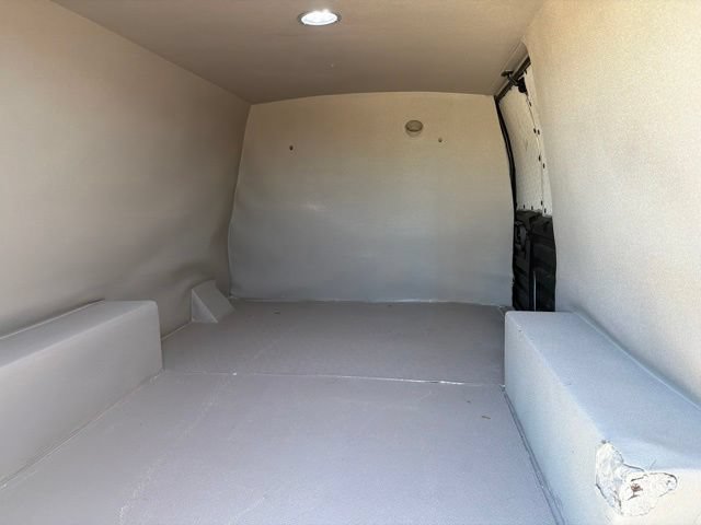 Used 2015 GMC Savana 3500 RWD image 18