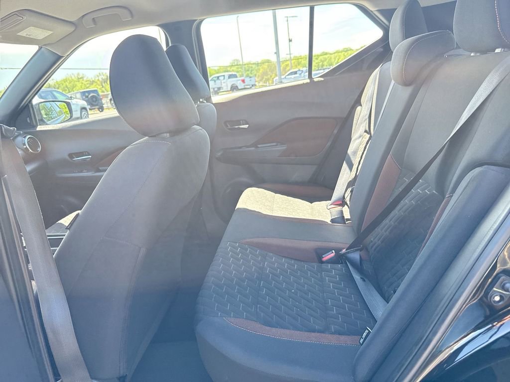 Used 2023 Nissan Kicks SR w/ Interior Electronics Package FWD image 21