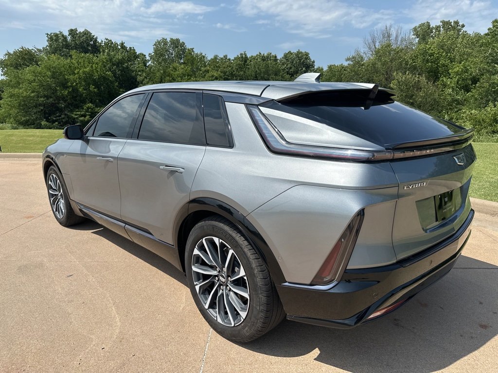 Certified 2024 Cadillac Lyriq Sport image 3