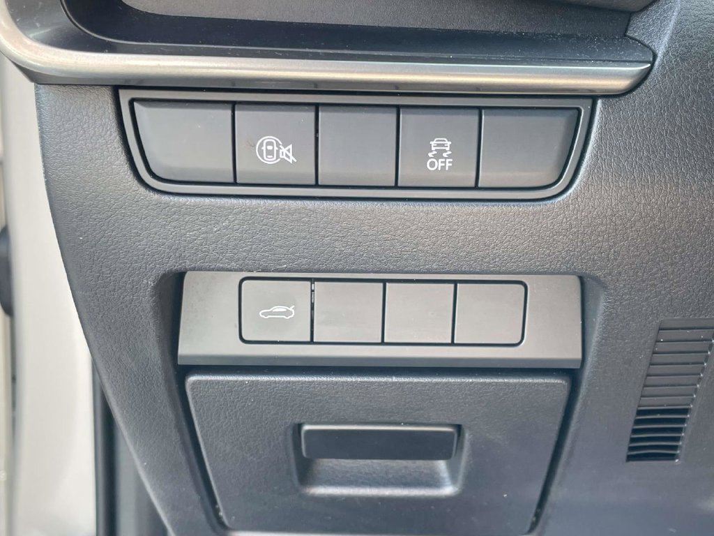 Used 2025 MAZDA MAZDA3 s FWD image 25