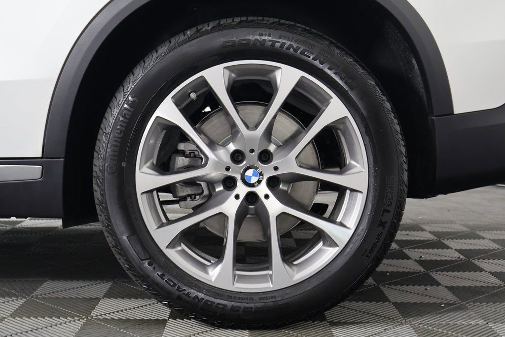 New 2026 BMW X5 xDrive40i w/ Climate Comfort Package image 10
