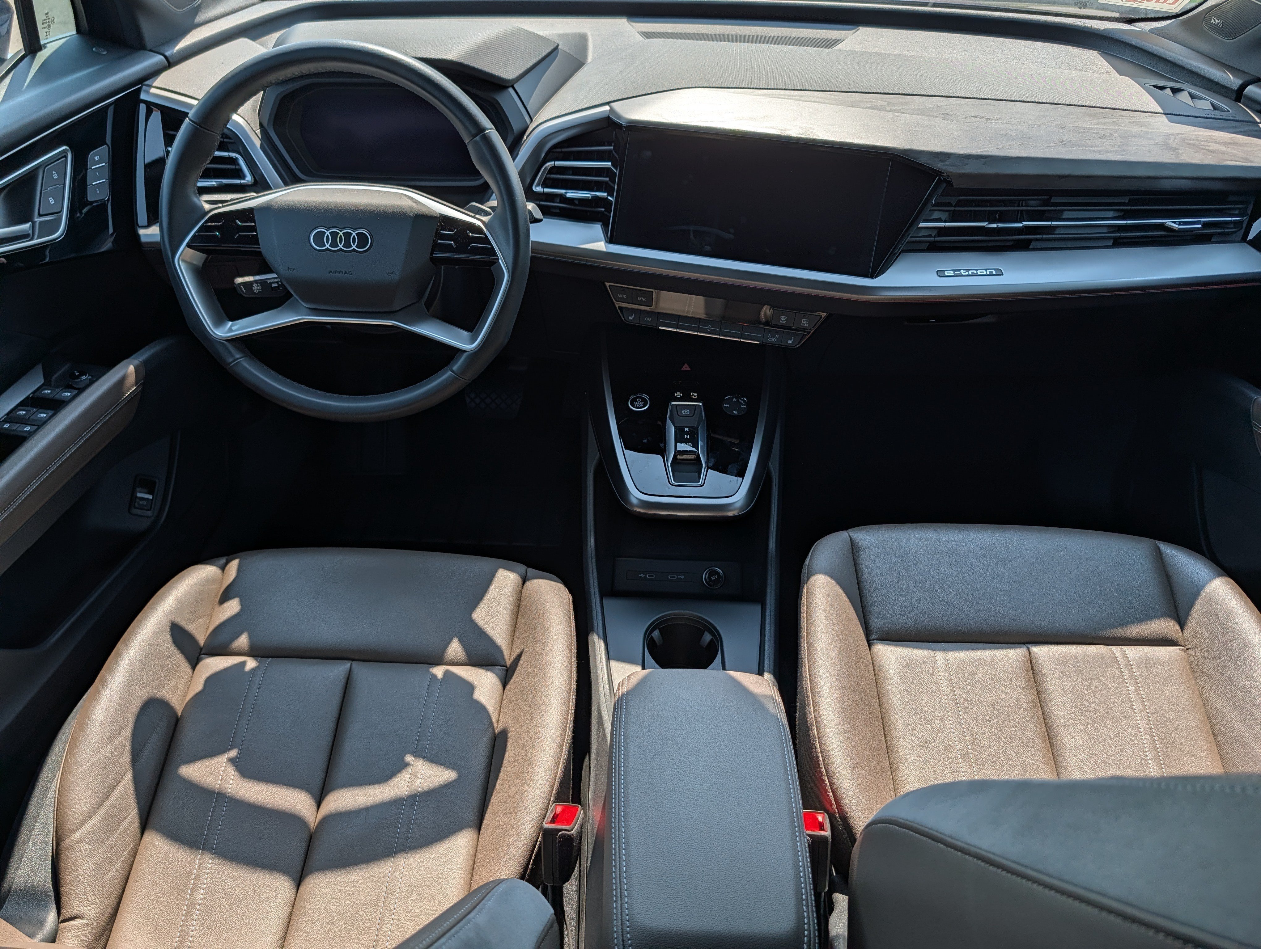 Used 2023 Audi Q4 e-tron Premium Plus w/ Premium Plus AWD/4WD image 10