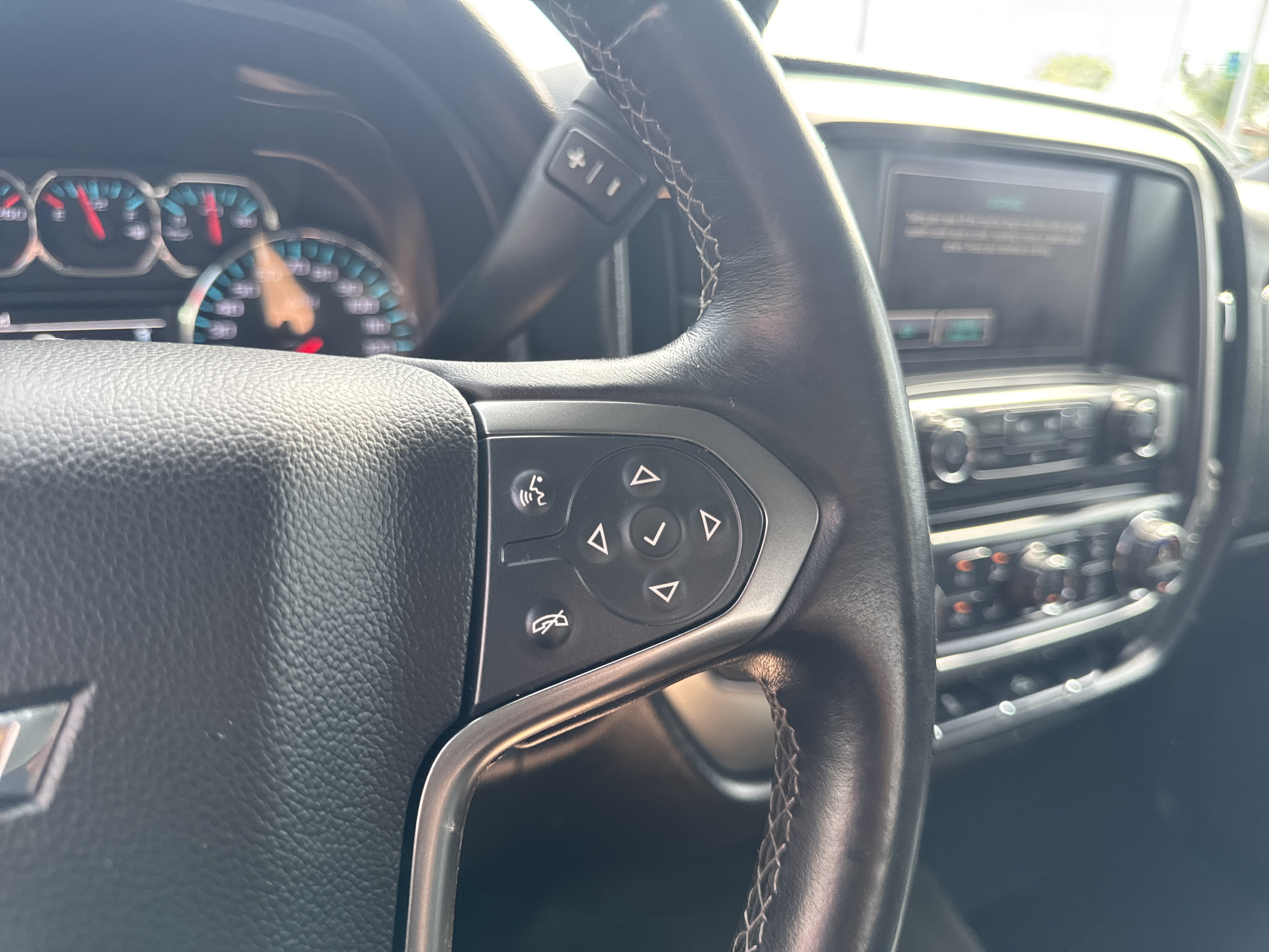 Used 2015 Chevrolet Silverado 1500 LT w/ All Star Edition AWD/4WD image 19