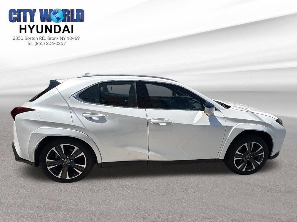 Used 2024 Lexus UX 250h AWD w/ Premium Package image 6