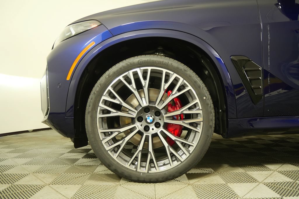 Used 2026 BMW X5 sDrive40i w/ M Sport Package RWD image 2