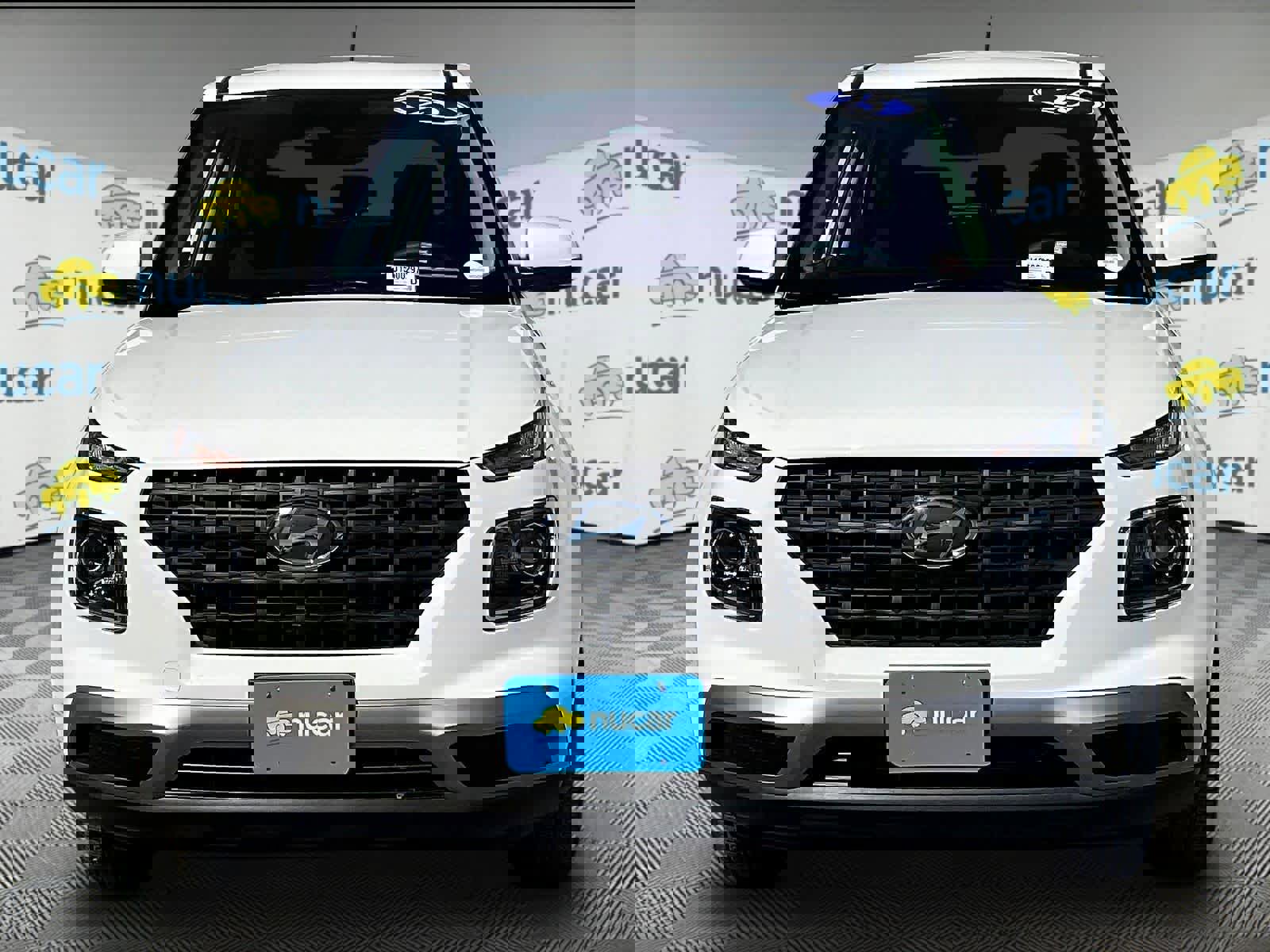 Used 2025 Hyundai Venue SE image 2