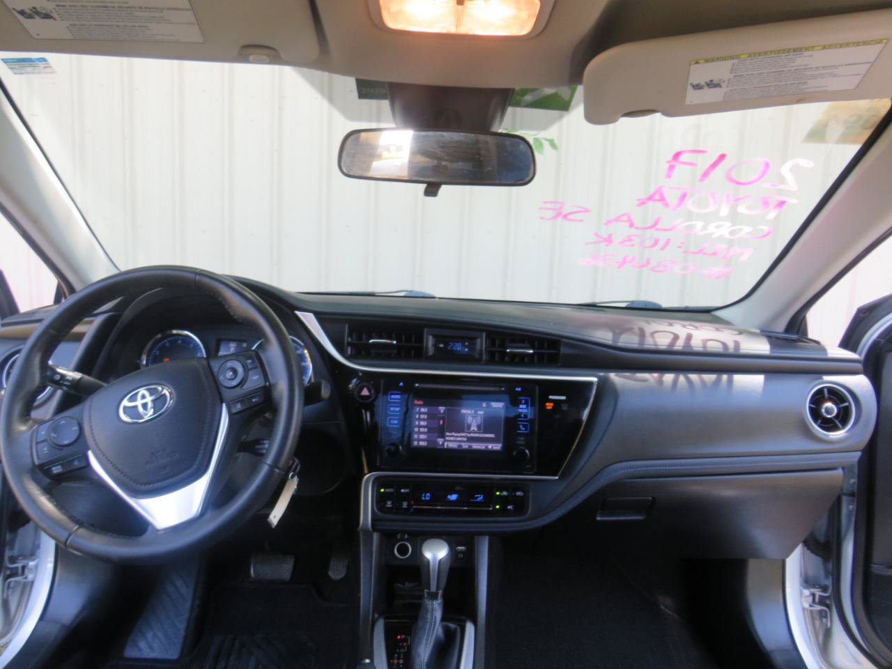 Used 2017 Toyota Corolla SE FWD image 26