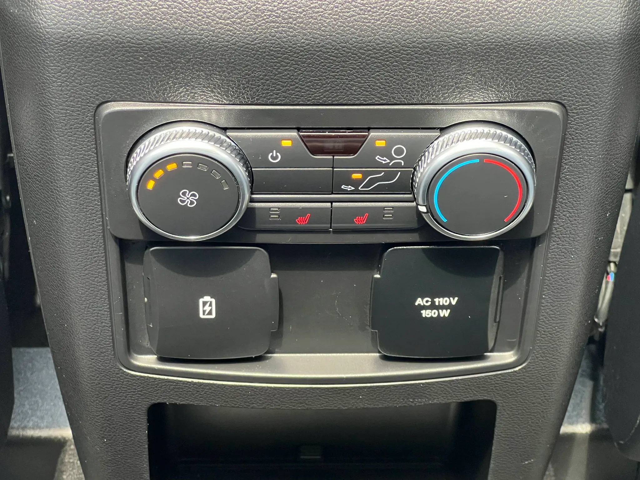 Used 2020 Ford Explorer ST w/ Premium Technology Package AWD/4WD image 31
