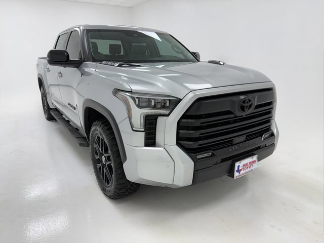 Used 2024 Toyota Tundra Limited AWD/4WD image 2