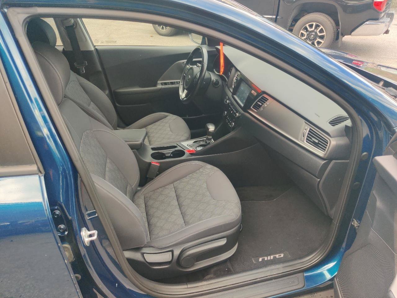 Used 2019 Kia Niro LX FWD image 18