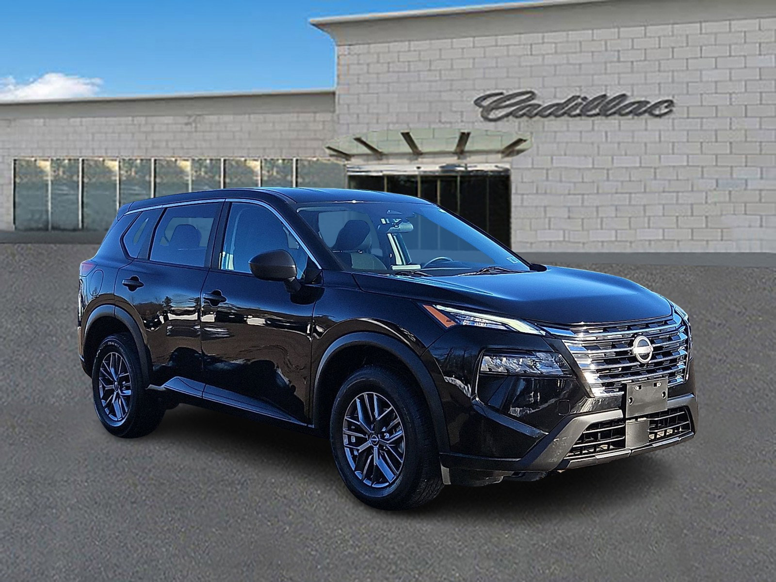 Used 2024 Nissan Rogue S image 3