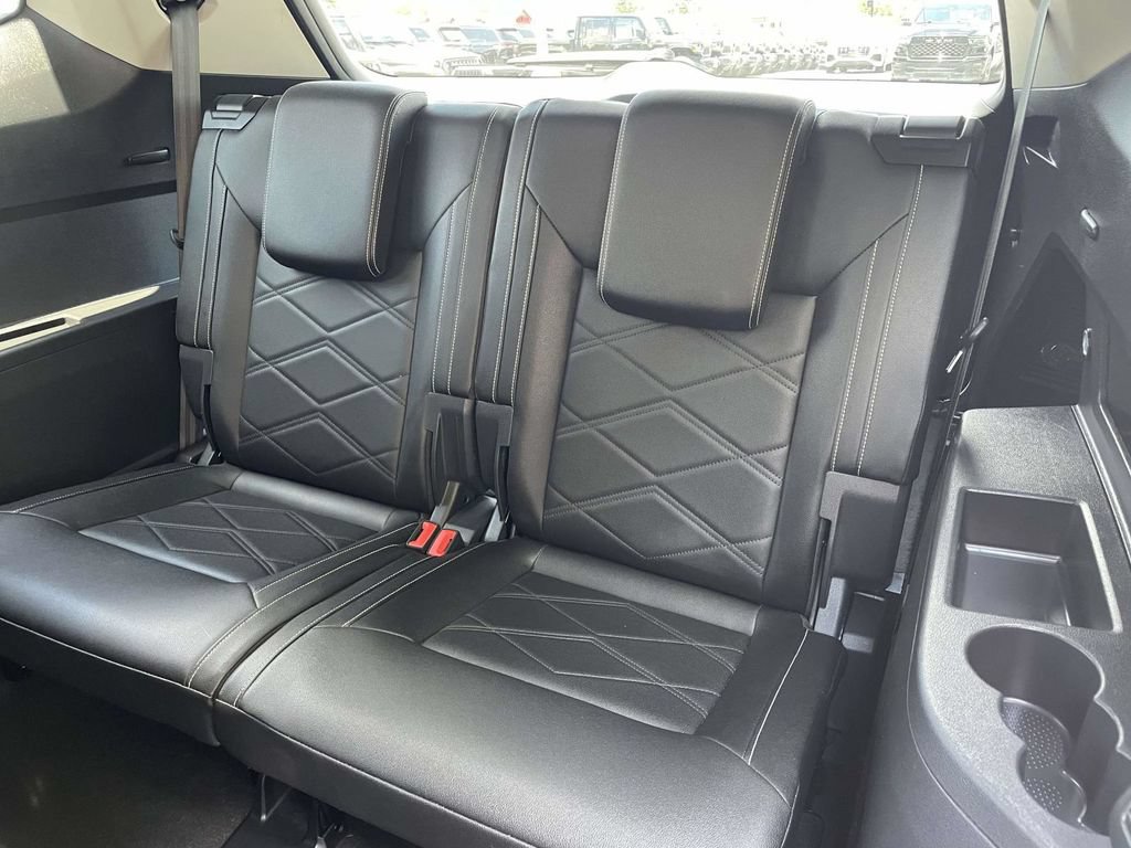 Used 2025 Volkswagen Atlas SE FWD image 22