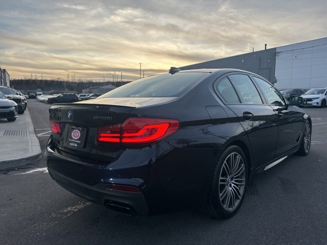 Used 2019 BMW M550i xDrive image 4