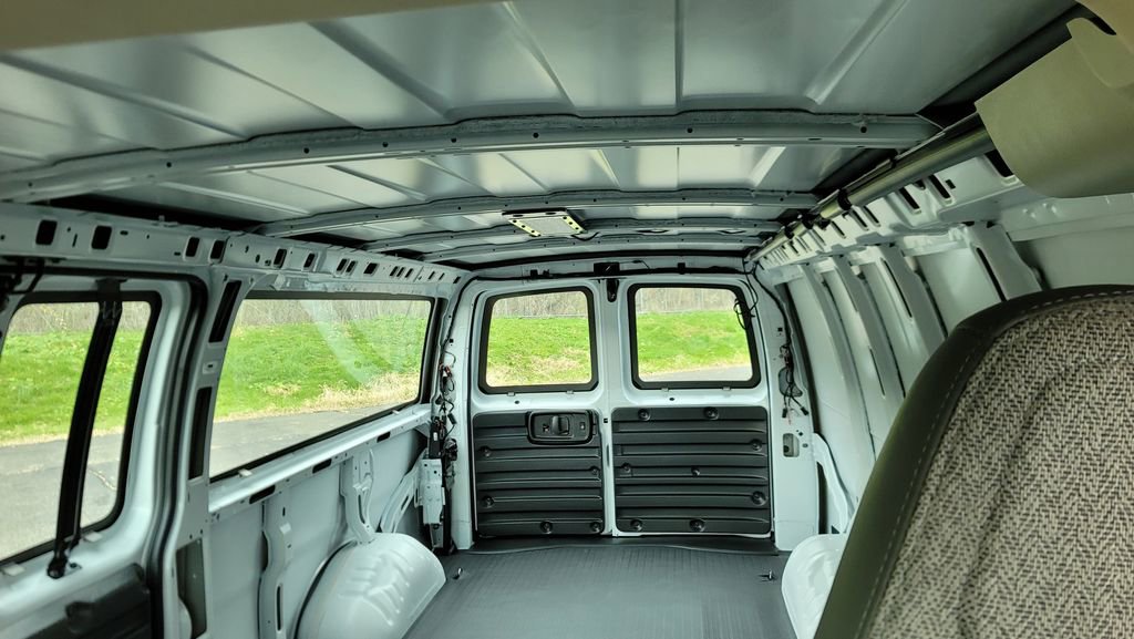 New 2025 Chevrolet Express 2500 Extended image 24