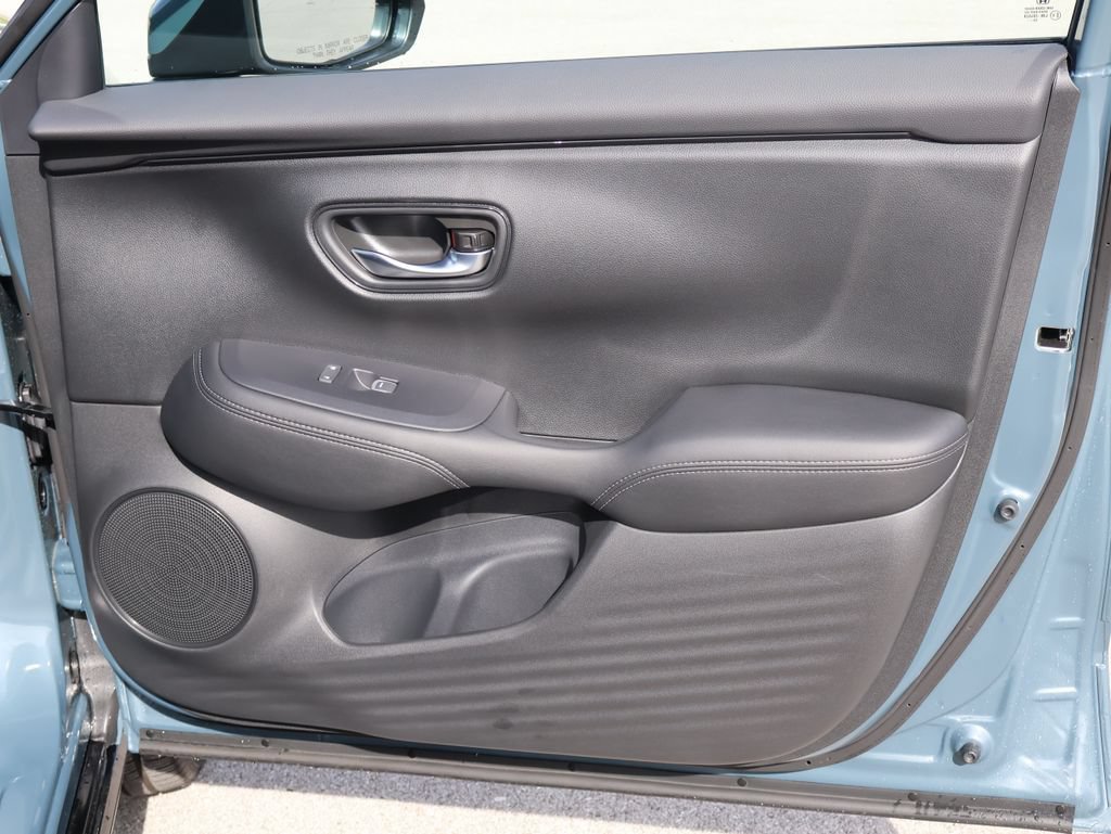 Used 2026 Honda HR-V EX-L image 11