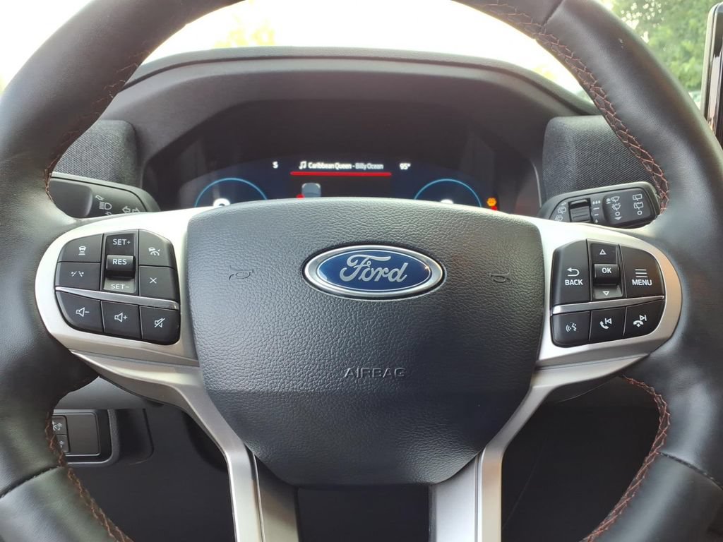 Used 2025 Ford Explorer Active w/ Active Comfort Package AWD/4WD image 27