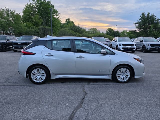 Used 2019 Nissan Leaf S w/ S Charge Package FWD image 9
