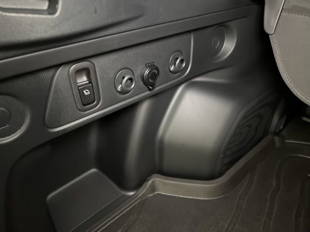 Certified 2025 Subaru Forester Touring w/ Protection Package image 64