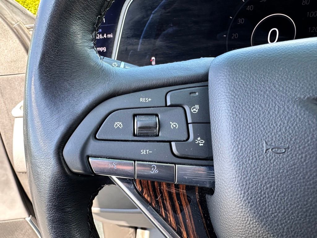 Used 2024 Cadillac Escalade Luxury AWD/4WD image 41