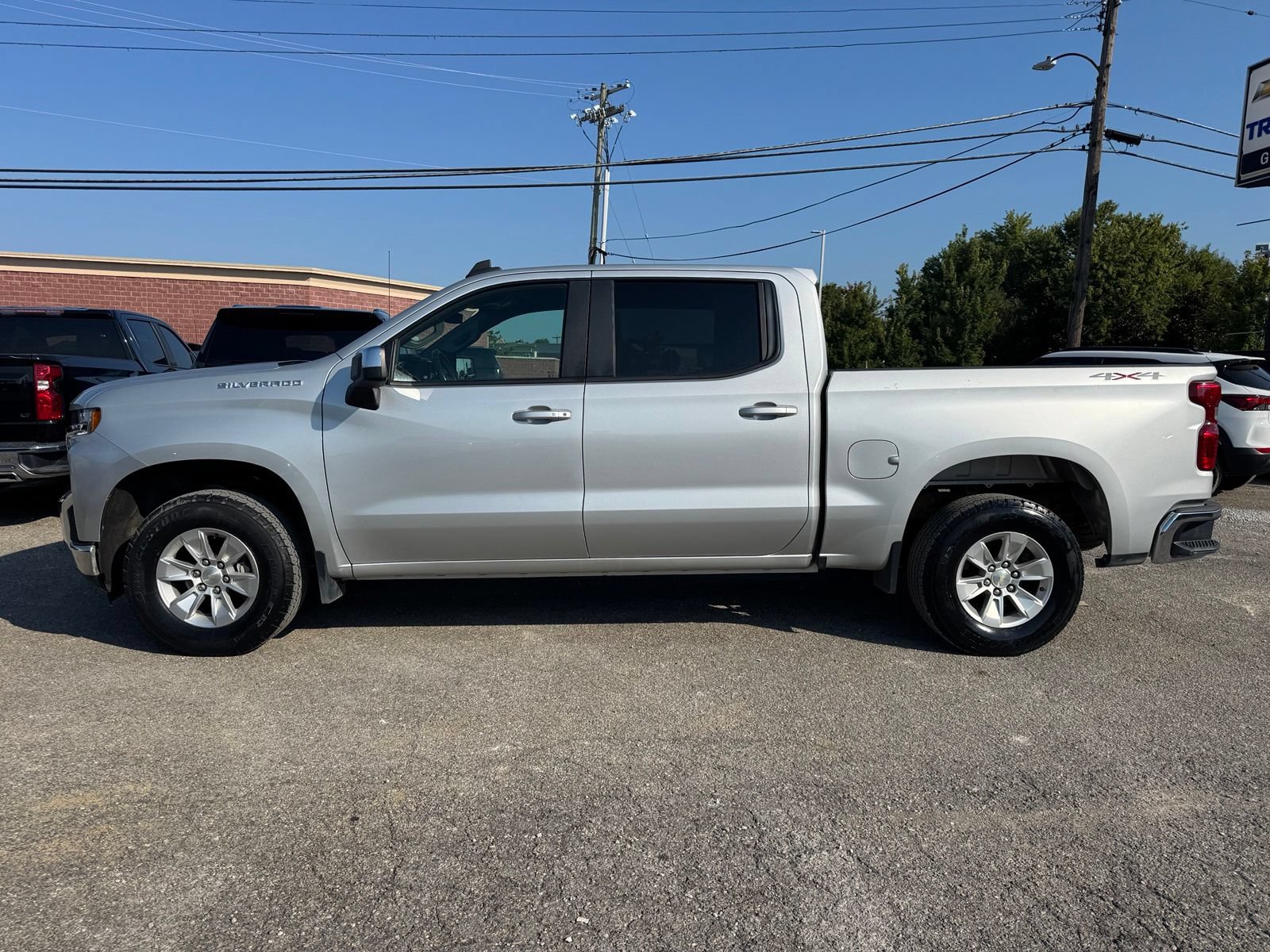 Used 2021 Chevrolet Silverado 1500 LT w/ Work Truck Package AWD/4WD image 6