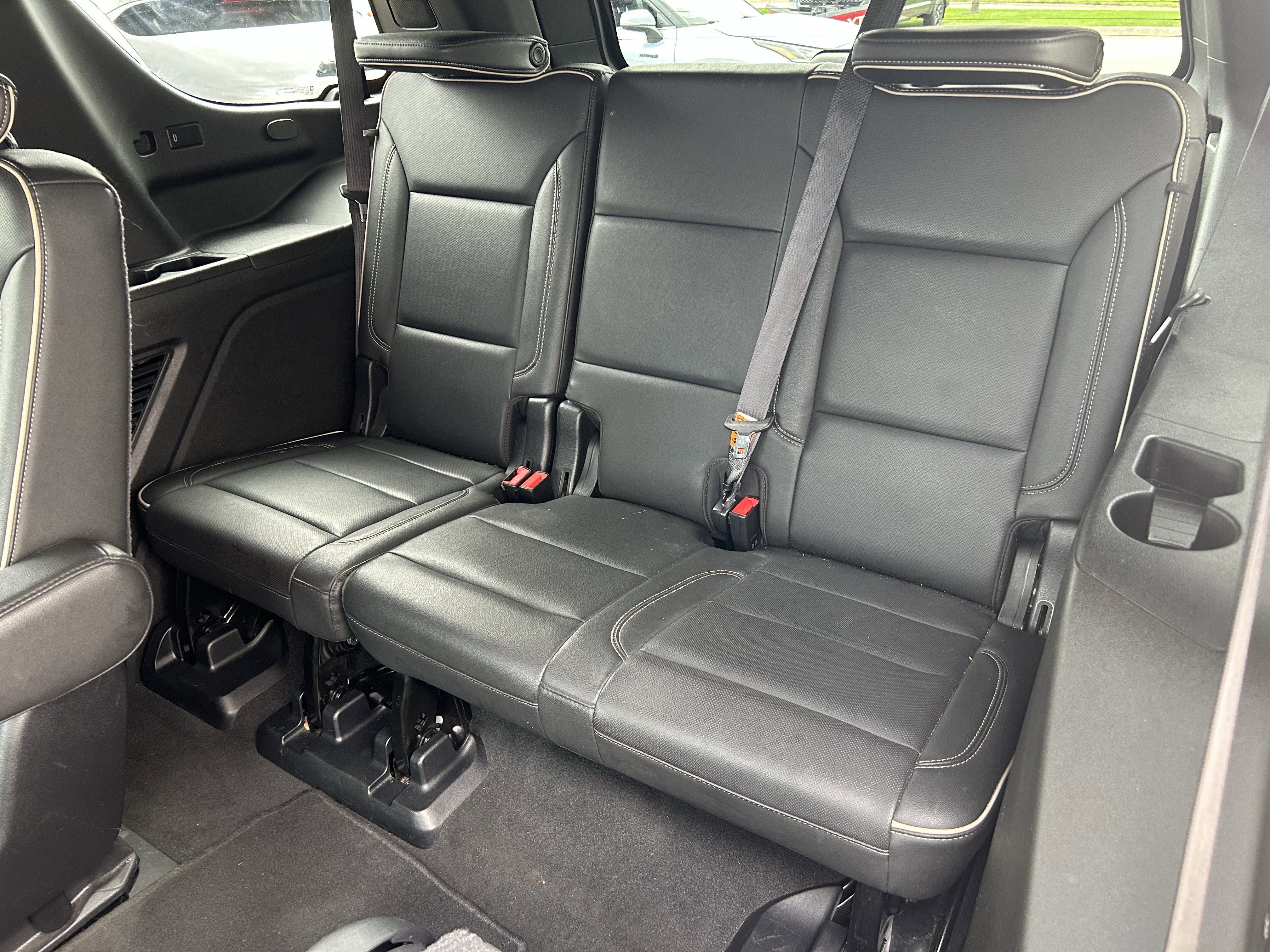 Used 2021 GMC Yukon SLT w/ SLT Premium Package AWD/4WD image 18