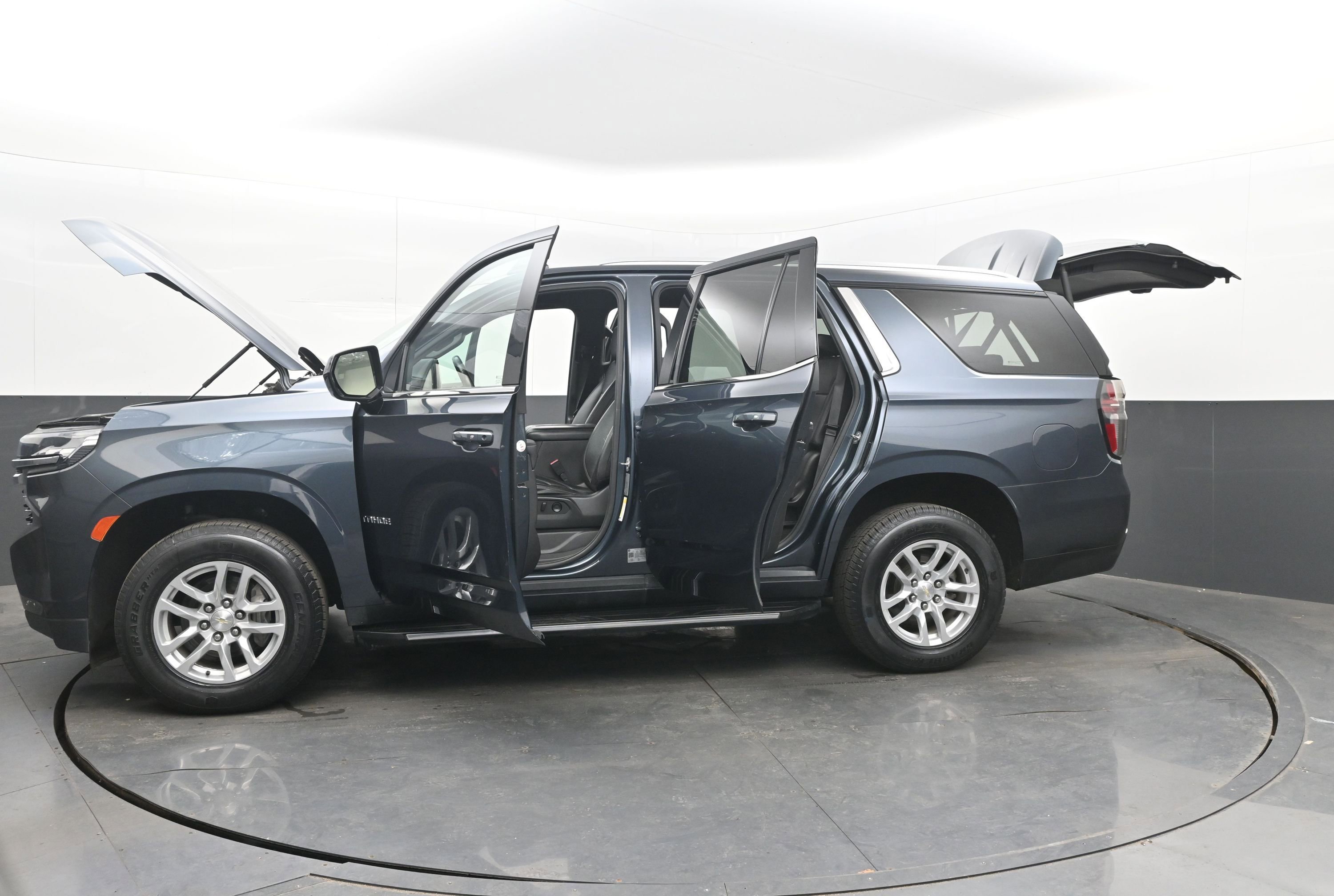 Used 2021 Chevrolet Tahoe LT image 39