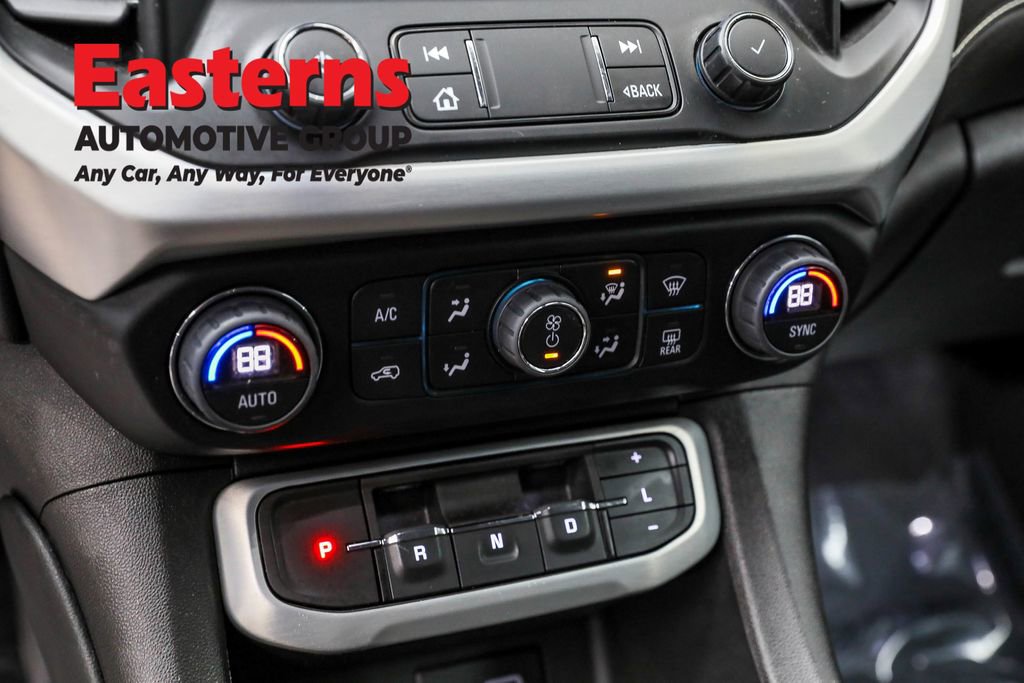 Used 2022 GMC Acadia SLE image 21